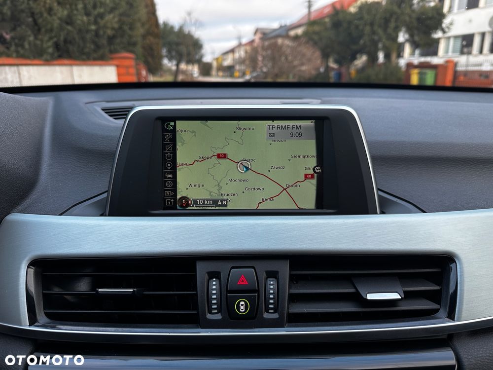 BMW X1 sDrive18d xLine - 29