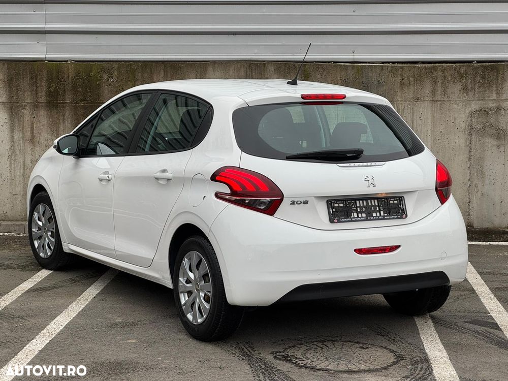 Peugeot 208 1.2 L PureTech STT Active - 5