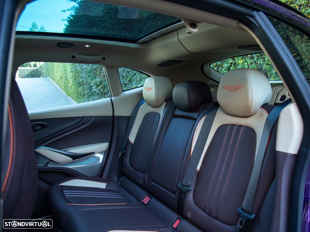 Aston Martin DBX 707 - 28