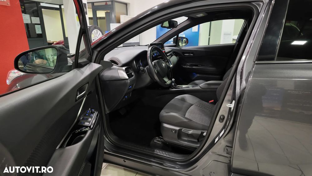 Toyota C-HR 1.8 HSD 122 CP 4x2 CVT C-lassy bi-tone - 10