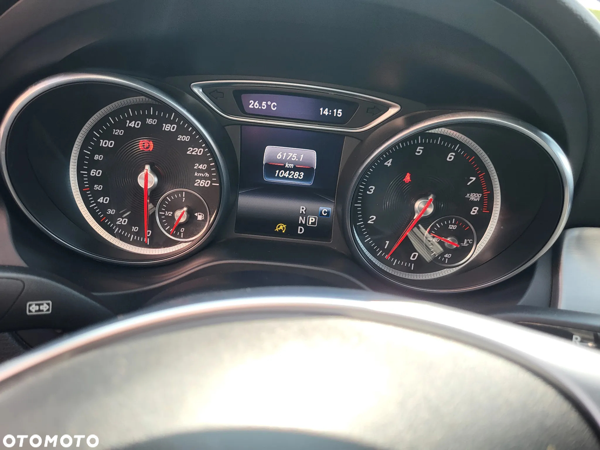 Mercedes-Benz CLA 220 4-Matic AMG Line - 29