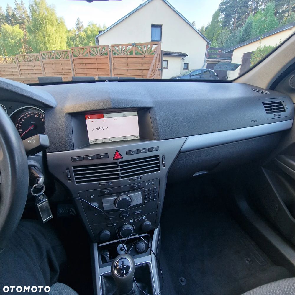 Opel Astra 1.8 Sport - 10