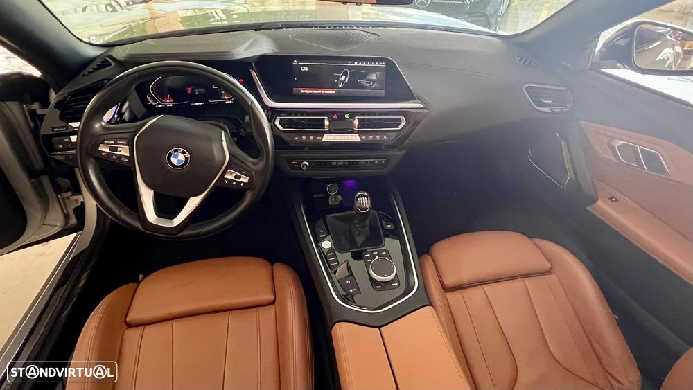 BMW Z4 sDrive20i Sport Line - 12