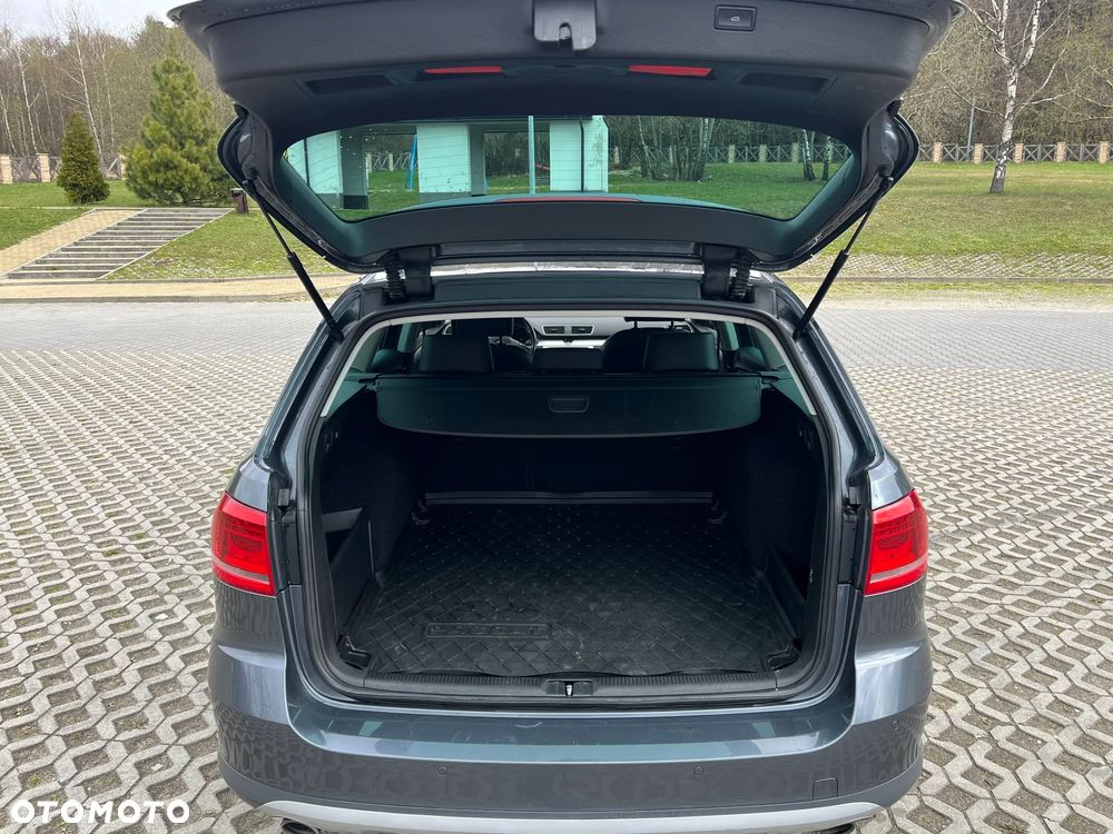 Volkswagen Passat Alltrack 2.0 TDI 4Motion DSG BlueMotion Tec - 14