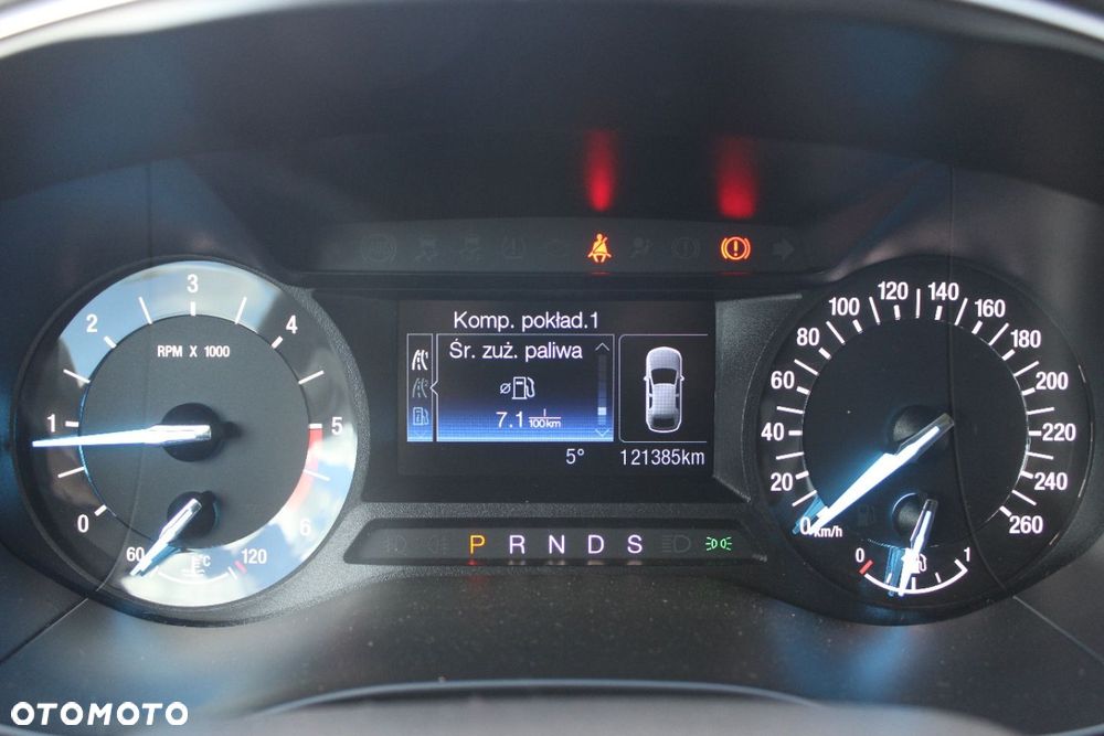 Ford Mondeo - 31