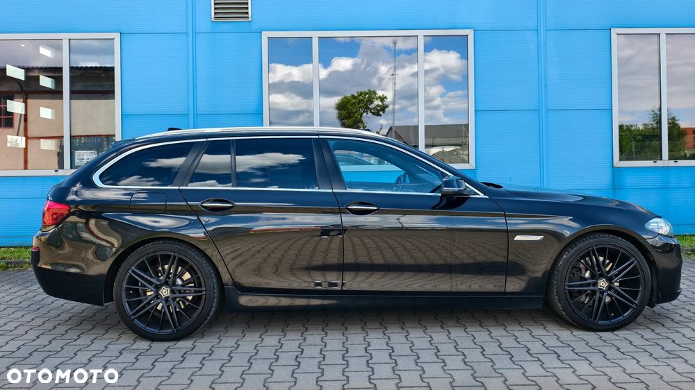 BMW Seria 5 525d Sport-Aut Luxury Line - 6