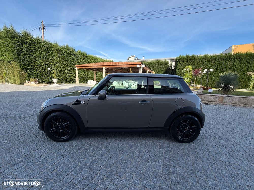 MINI 3 Portas Cooper D - 5