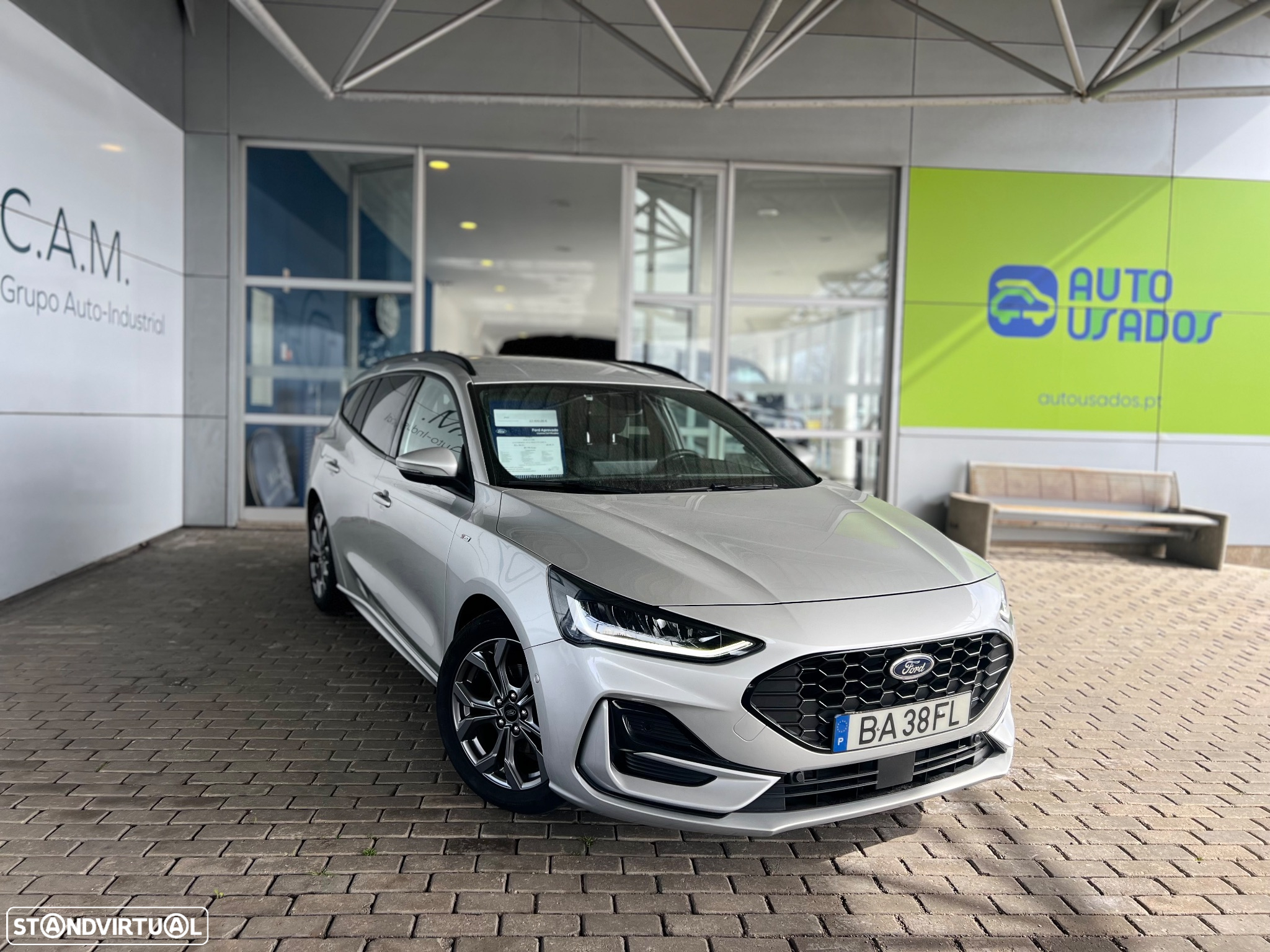 Ford Focus SW 1.0 EcoBoost MHEV ST-Line X - 2