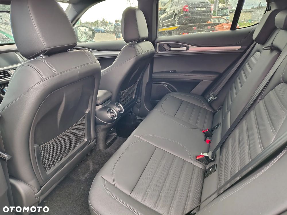 Alfa Romeo Stelvio 2.0 Turbo Veloce Q4 - 19