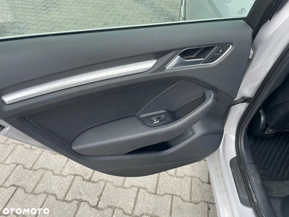 Audi A3 Limousine 2.0 TFSI quattro S tronic design - 25