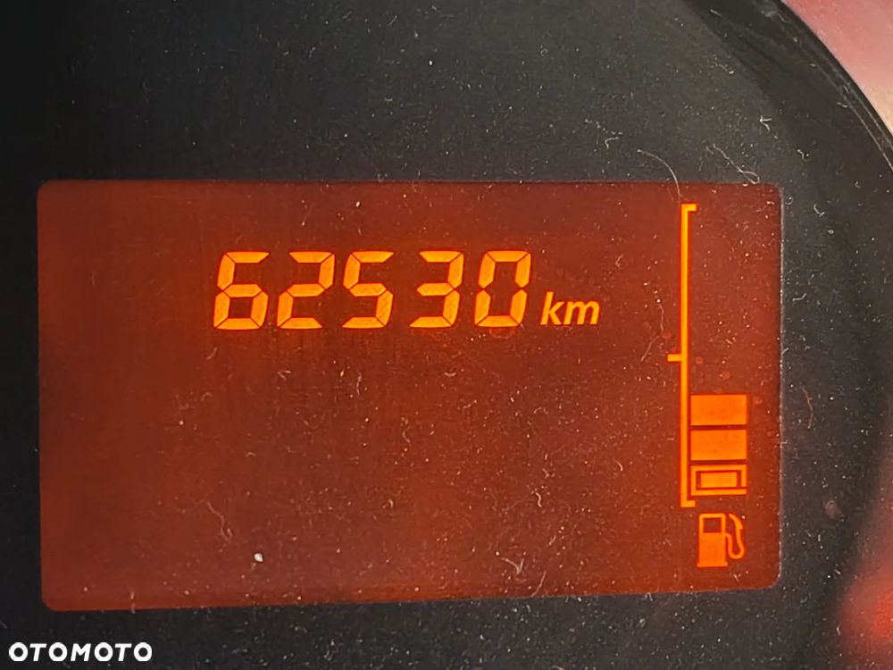 Dacia Sandero - 9