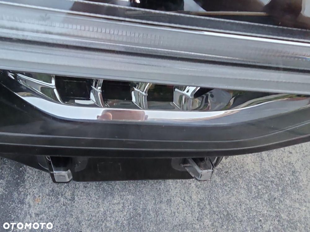 VOLVO S90 V90 II 2 LIFT Lampa prawa przód Full Led MID Led 32228683 - 6
