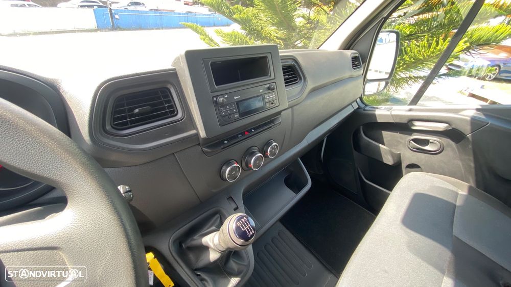 Renault Master III 2.3 dCi L2H2 3.5T - 31