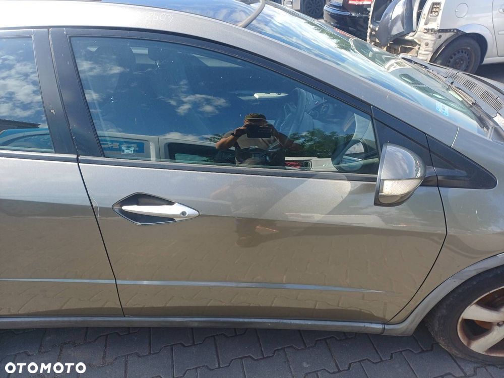 DRZWI KOMPLETNE PRAWY PRZÓD HONDA CIVIC VIII NH701M - 1