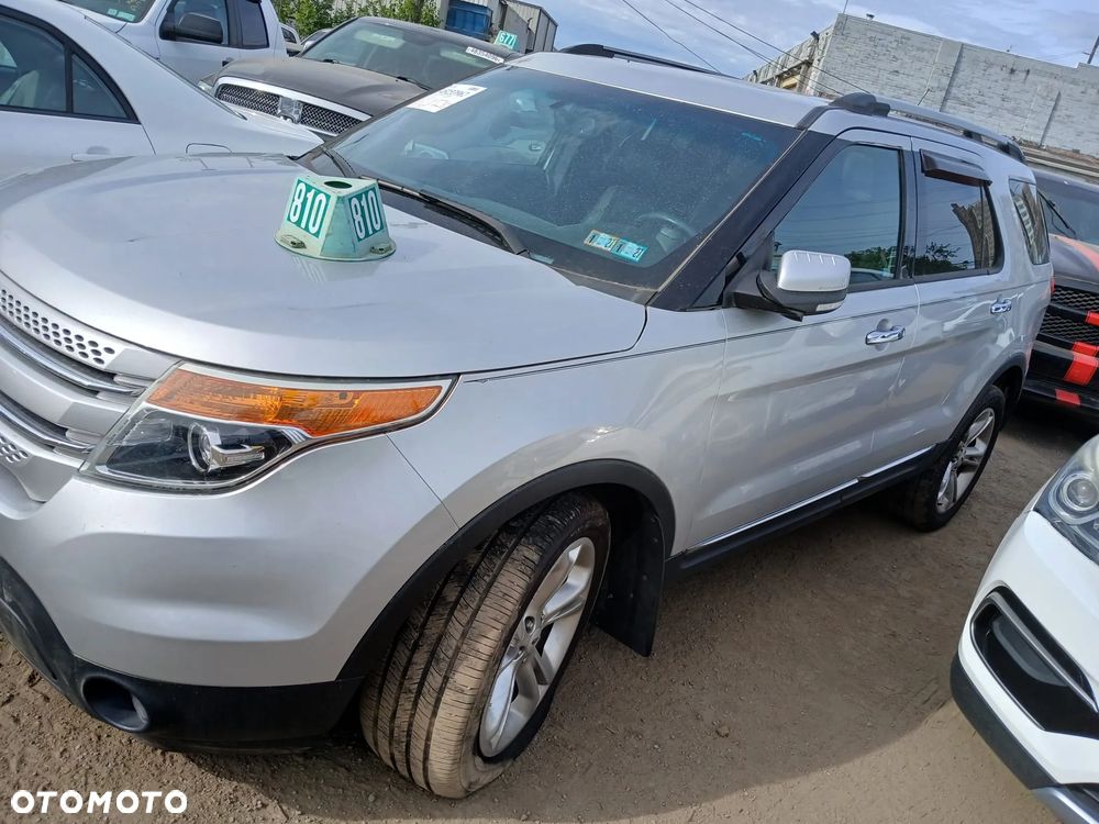 Ford Explorer - 2