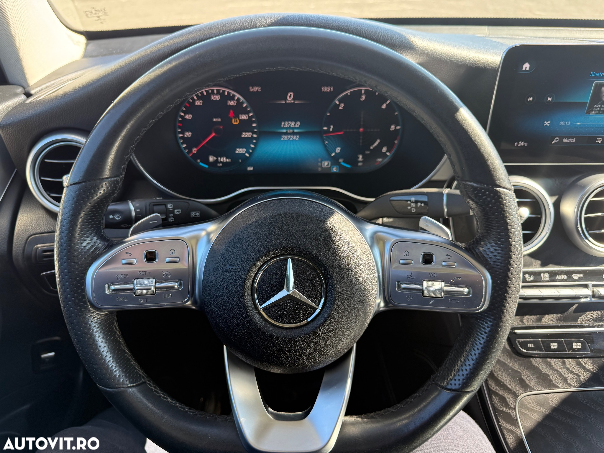 Mercedes-Benz GLC 220 d 4Matic 9G-TRONIC AMG Line Plus - 16
