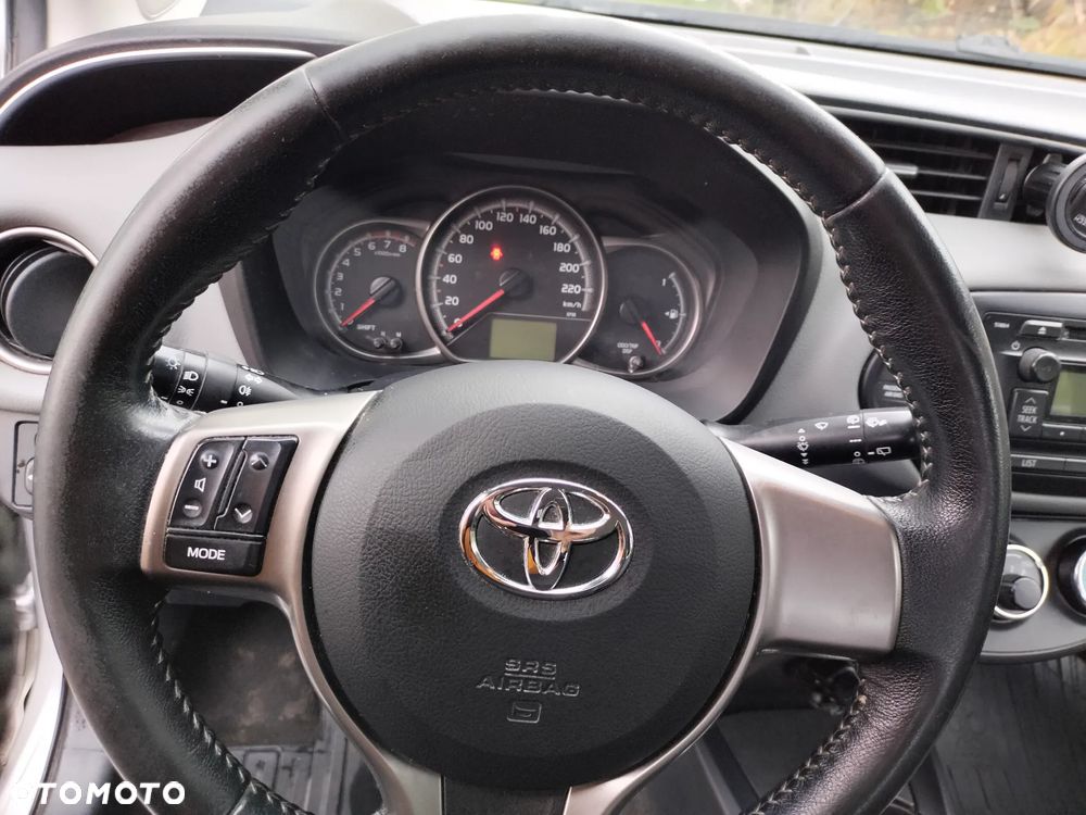 Toyota Yaris 1.0 Life EU6 - 14