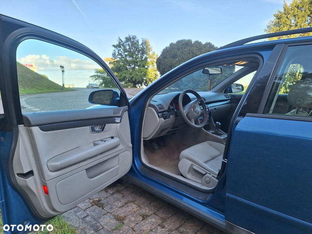Audi A4 Avant 1.9 TDI - 12