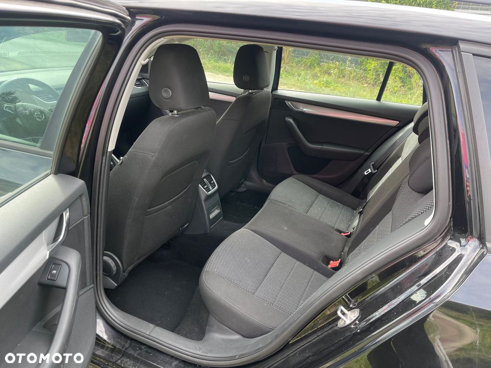Skoda Octavia 1.6 TDI (Green tec) Active - 18
