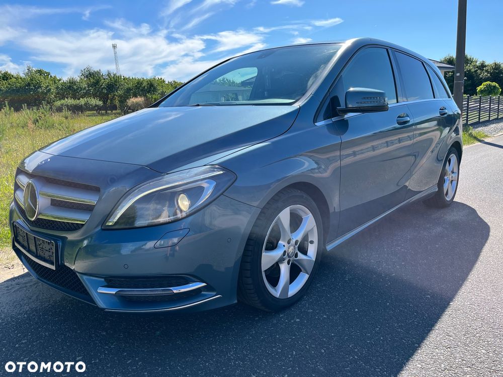 Mercedes-Benz Klasa B 180 UrbanStyle Edition - 7