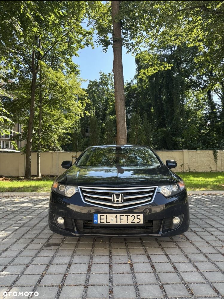 Honda Accord 2.0 Executive Nav - 4