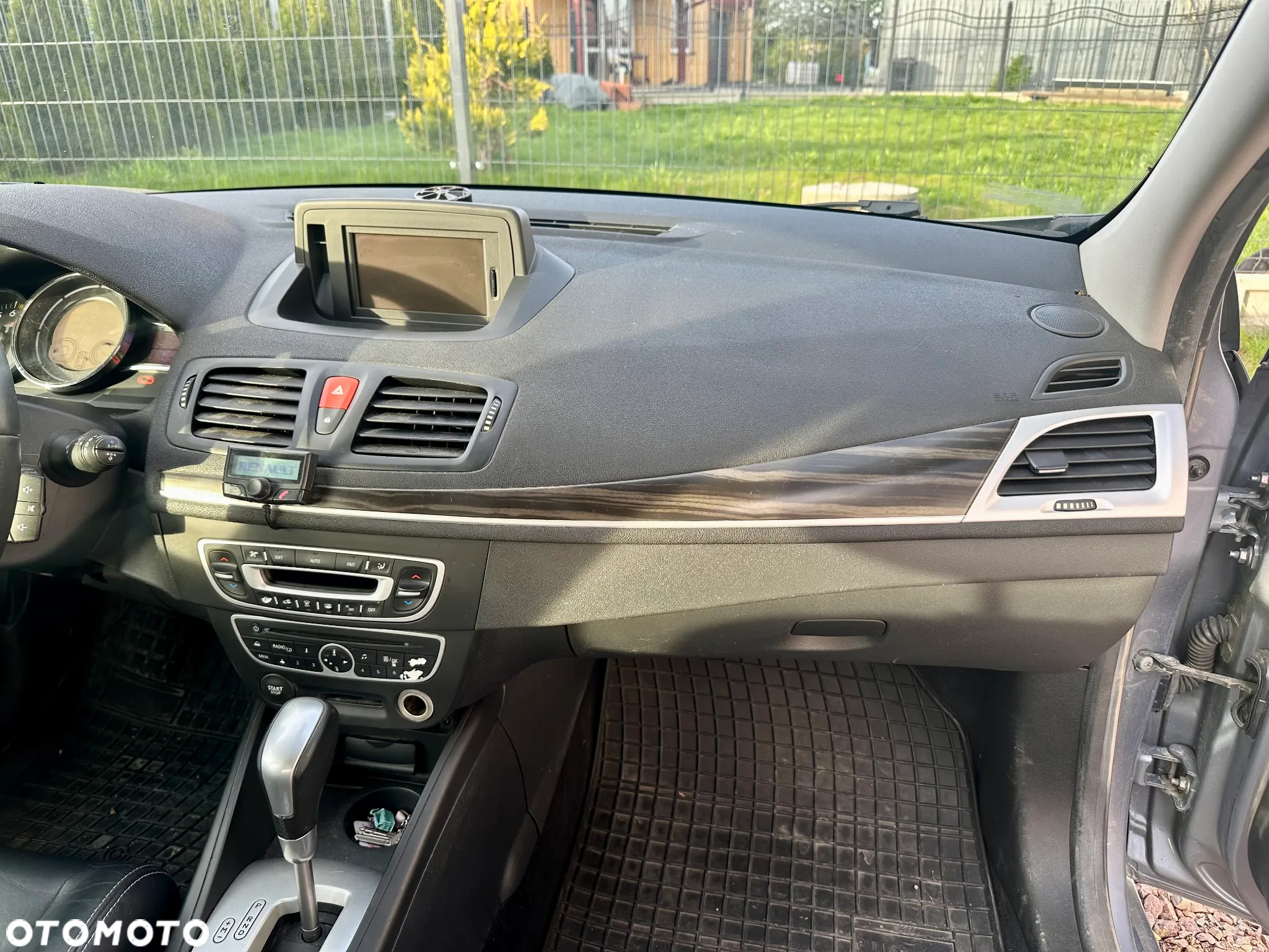 Renault Megane 2.0 16V Bose Edition CVT - 16