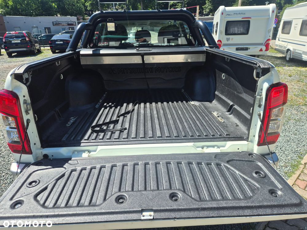 Mitsubishi L200 Pick Up 4x4 S&S Autm Double Cab Plus - 17