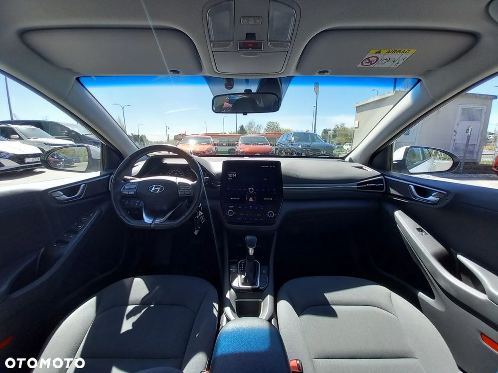 Hyundai IONIQ Hybrid Business - 12