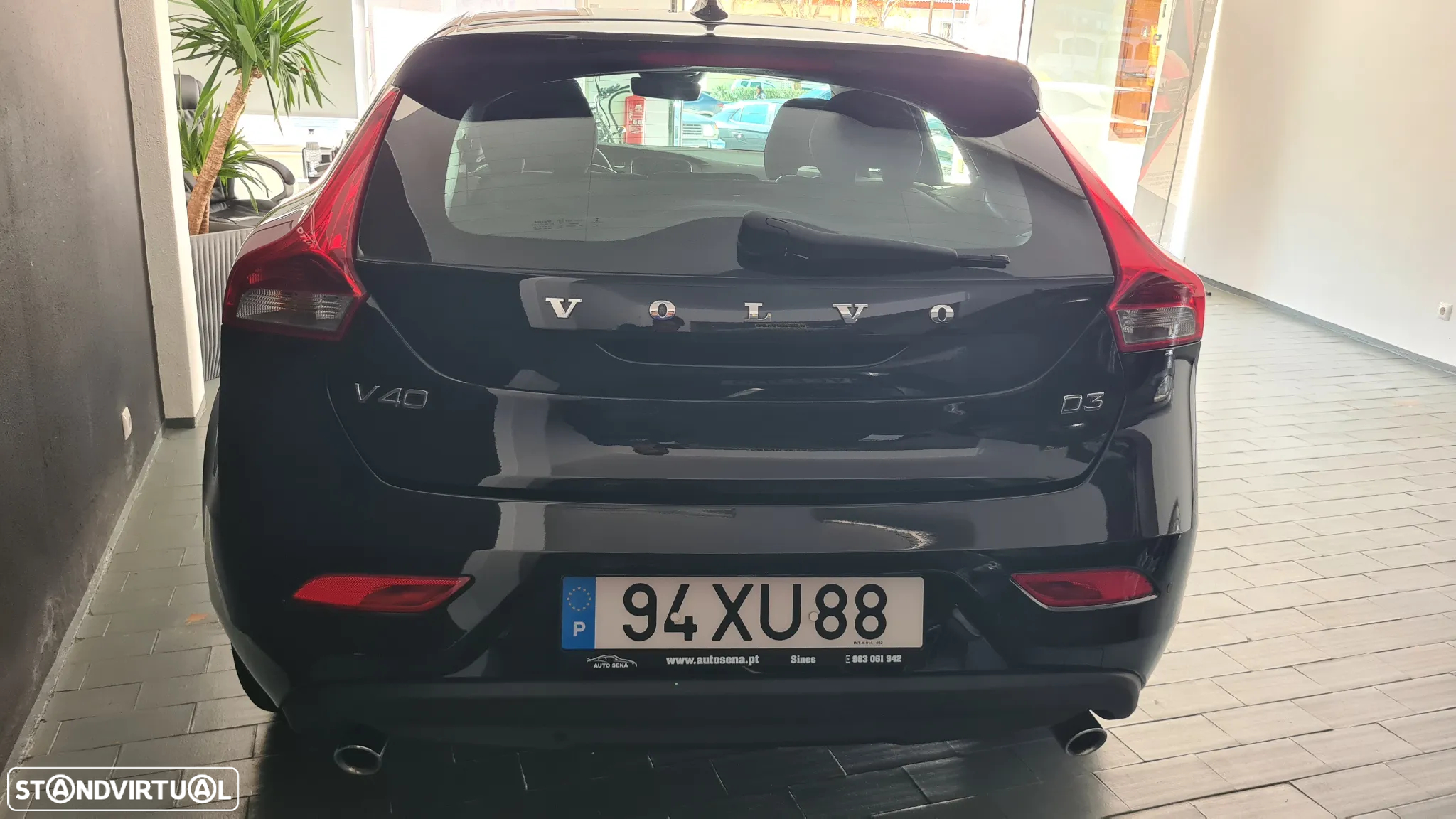 Volvo V40 2.0 D3 Momentum - 10