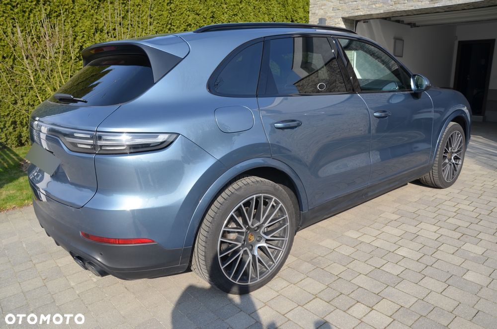 Porsche Cayenne Standard - 4