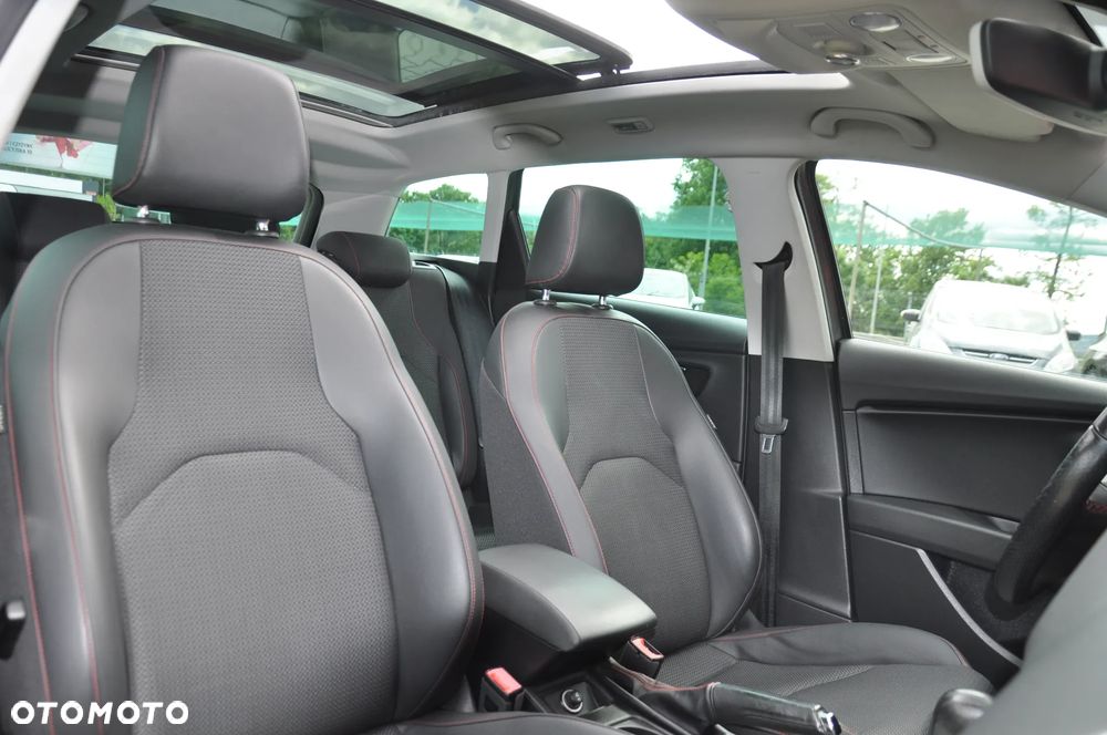 Seat Leon Sportstourer 2.0 TDI DPF DSG FR - 39