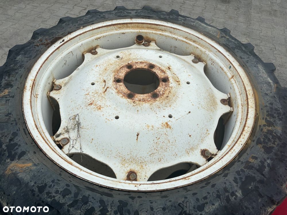 Koła do międzyrzędzi 11.2R36 11.2R48 9.5R48 12.4R52 13.6R38 - 7
