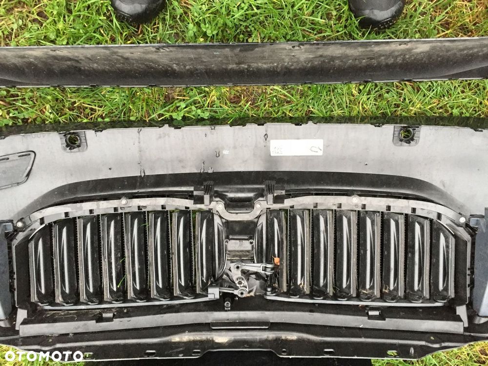 BMW 5 G30 G31 ZDERZAK WLOT POWIETRZA ŻALUZJA NERKI - 6