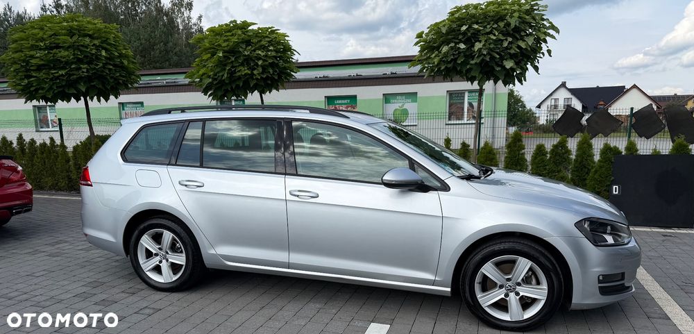 Volkswagen Golf - 5