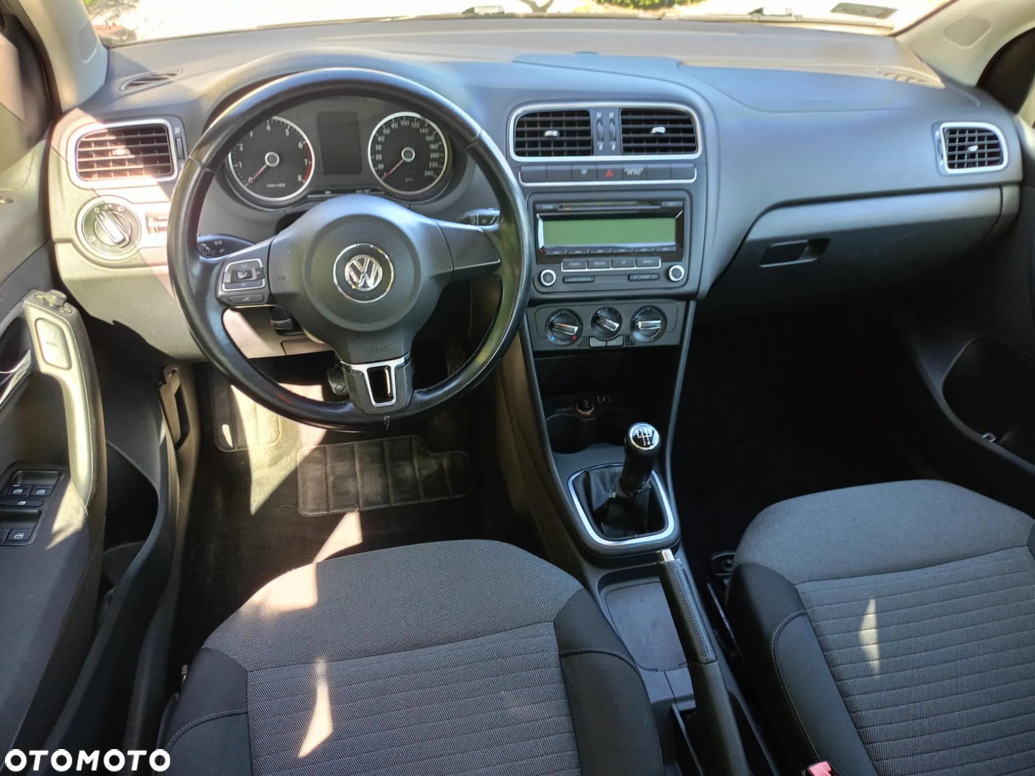 Volkswagen Polo - 8