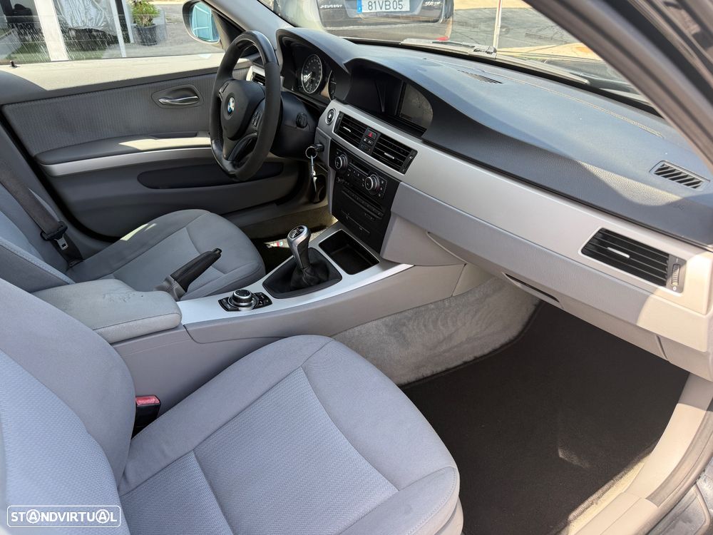 BMW 320 d DPF Blue Performance Edition Lifestyle - 10