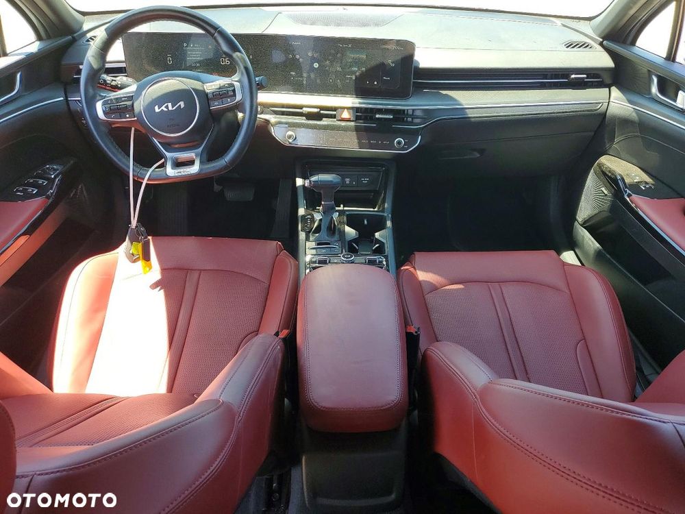 Kia K5 - 9