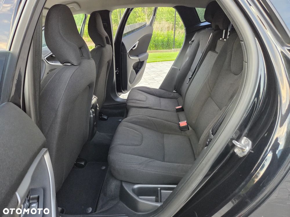 Volvo V40 D2 Powershift Kinetic - 25