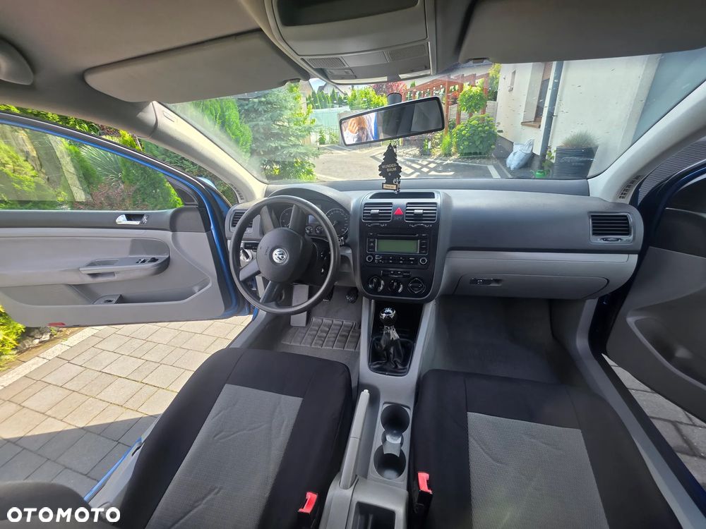 Volkswagen Golf - 19