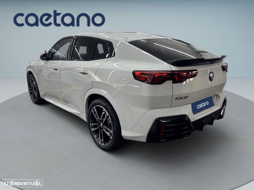 BMW iX2 eDrive20 Pack Desportivo M Pro - 3