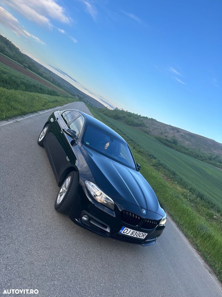 BMW Seria 5 520d xDrive Touring Aut. Luxury Line - 2