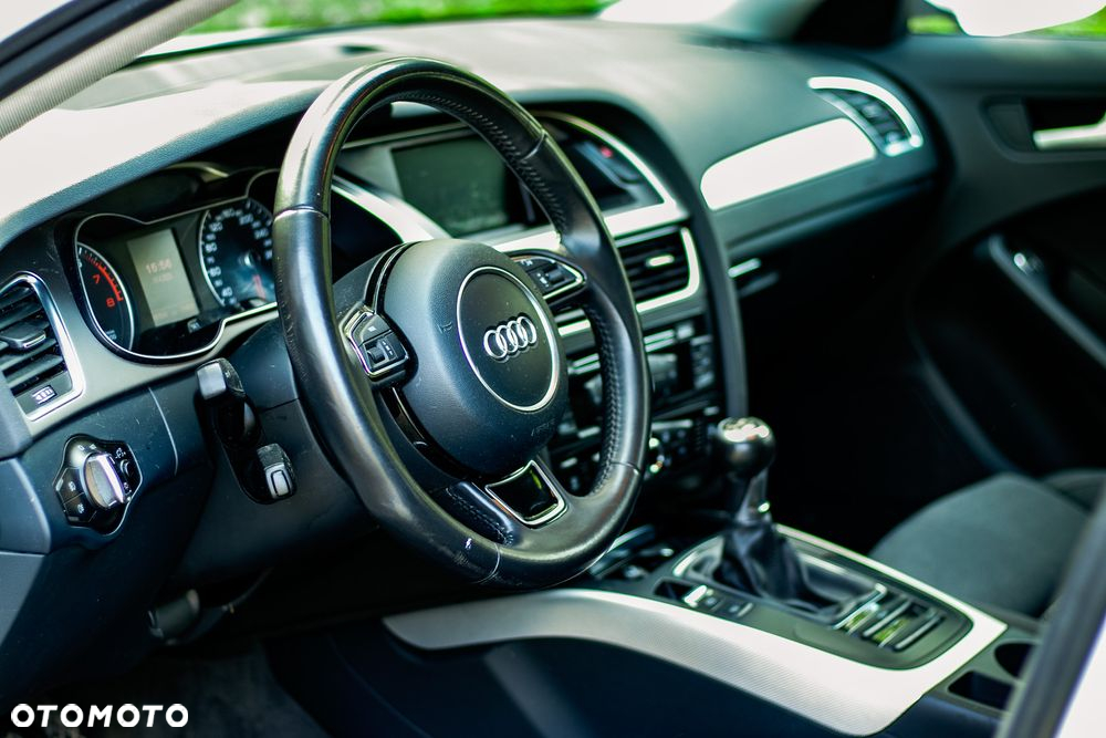 Audi A4 Avant 2.0 TFSI Attraction - 10