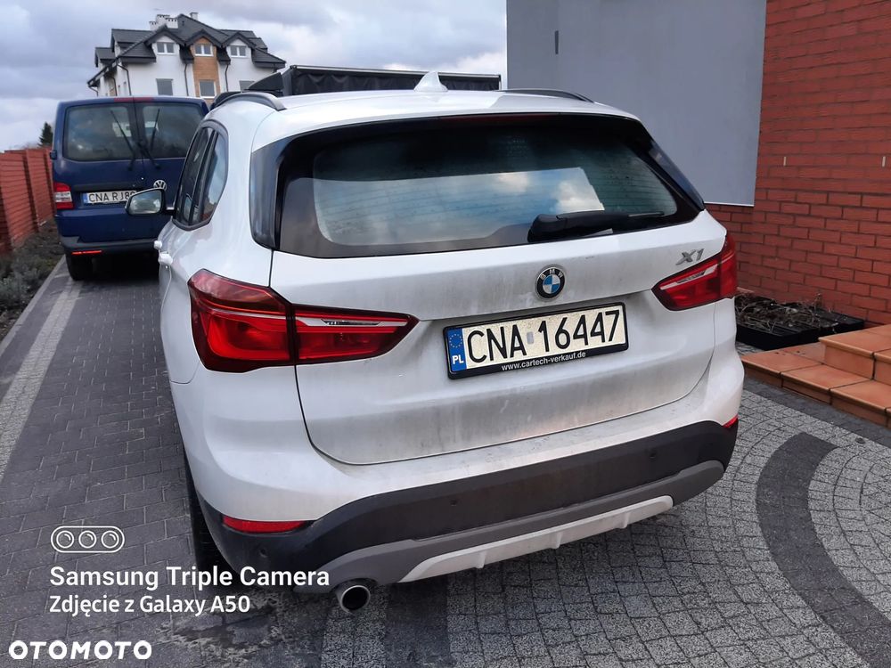 BMW X1 sDrive18d Sport Line - 3