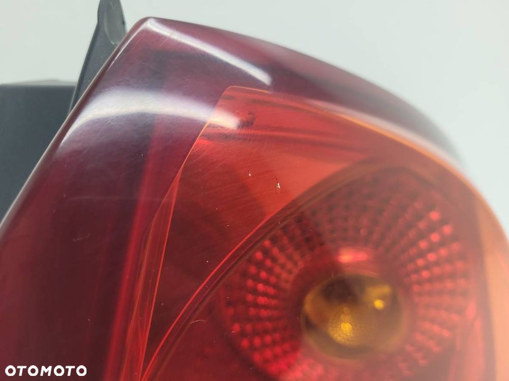 LAMPA TYŁ TYLNA PRAWA W BŁOTNIK SEAT ALTEA LIFT EU 5P0945112F 5P0945096J - 4