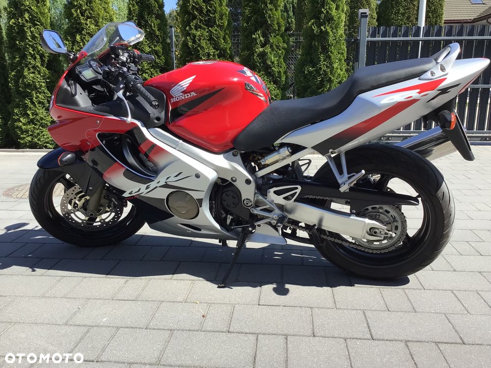 Honda CBR - 7