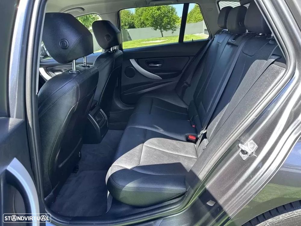 BMW 316 d Line Sport Shadow - 32