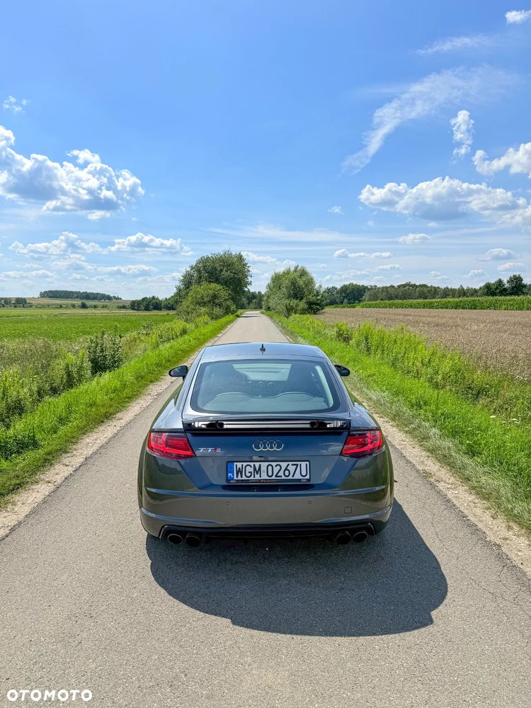 Audi TT S Coupé - 4