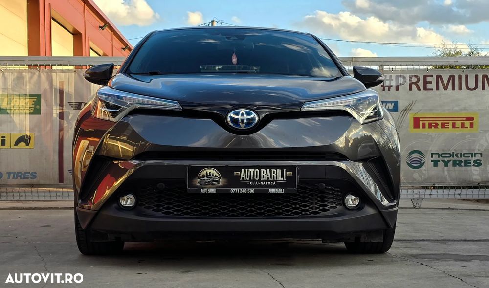 Toyota C-HR Lounge - 2