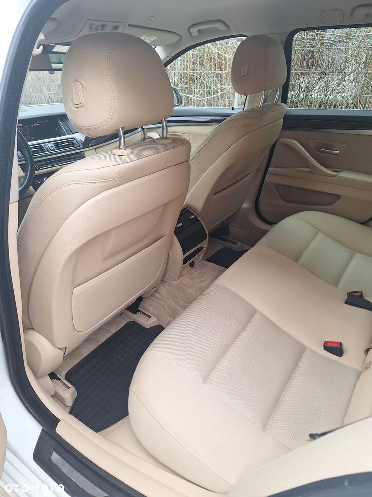 BMW Seria 5 520d xDrive - 5