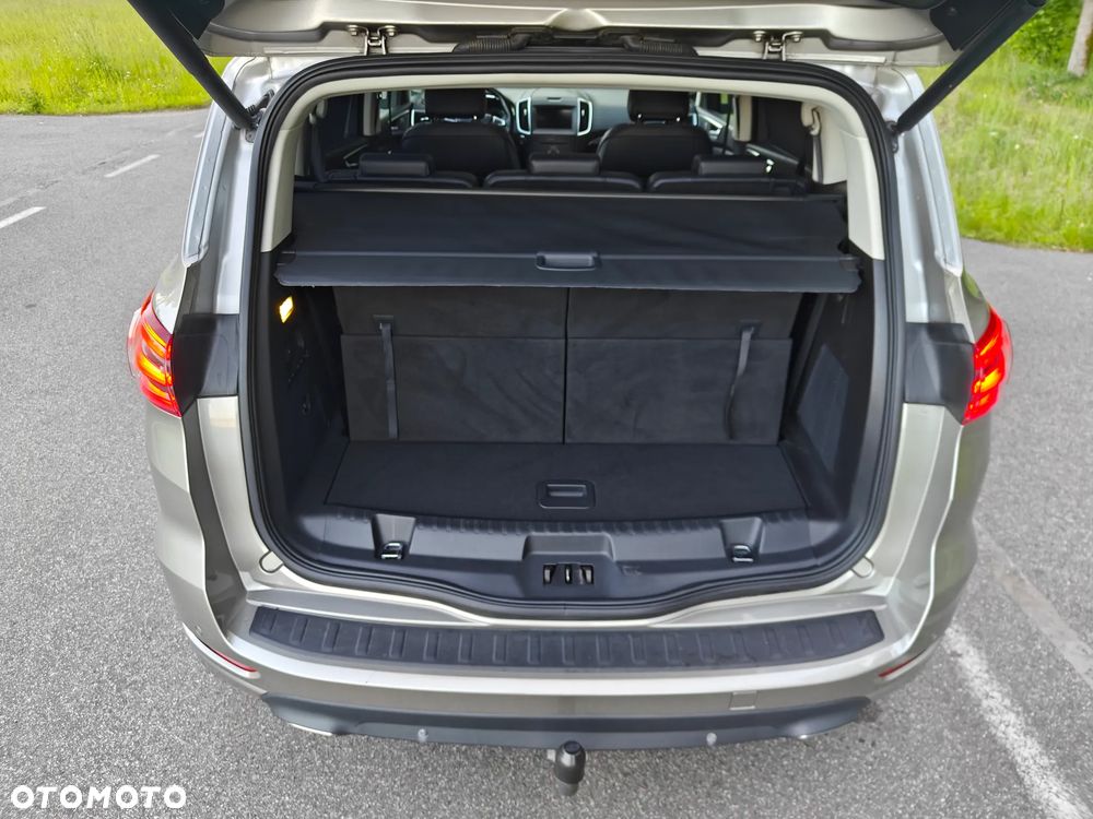 Ford S-Max 2.0 TDCi Titanium - 39
